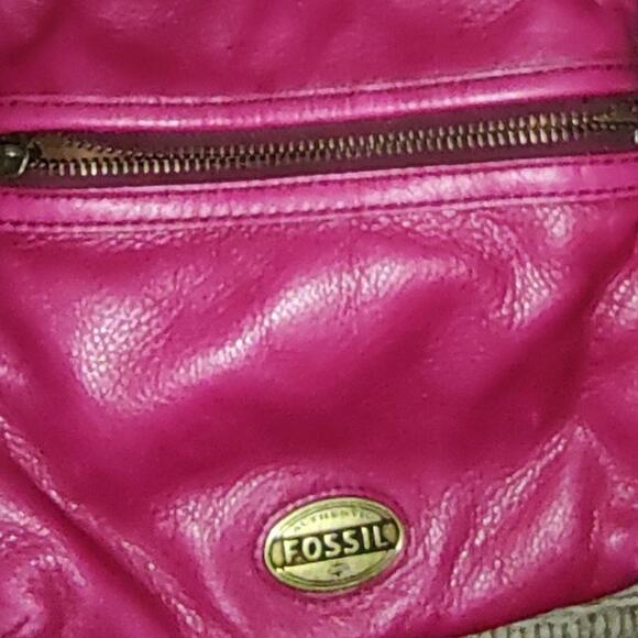 Fossil - Explorer Mini Magenta / Raspberry Pink Leather Crossbody Purse, Y2k - Picture 10 of 11